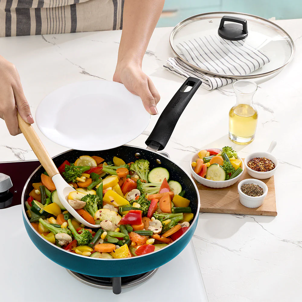 Pro Chef Nonstick Deep Pan with Lid - Image 10