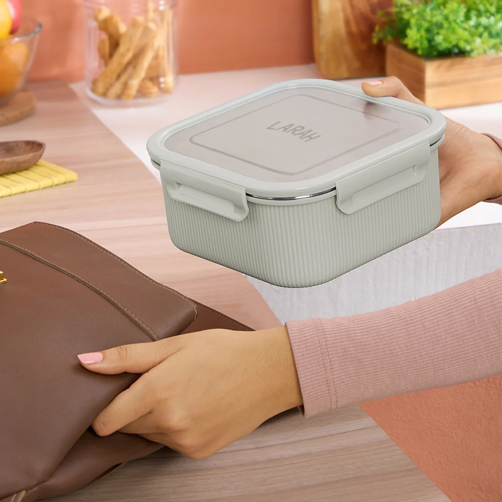 Larah Freshbyte Square Container with Lid, Grey - Image 7