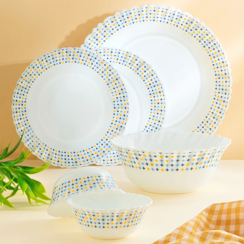 Larah Kosmo 17 pc Dinner Set