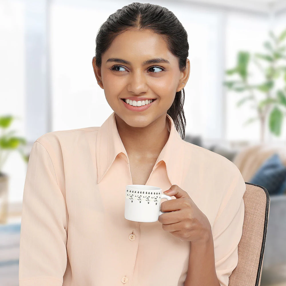 Larah Ora Gold Mug Set - Image 6