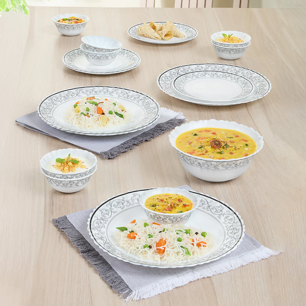 Larah Orwin 17 pc Dinner Set - Image 5