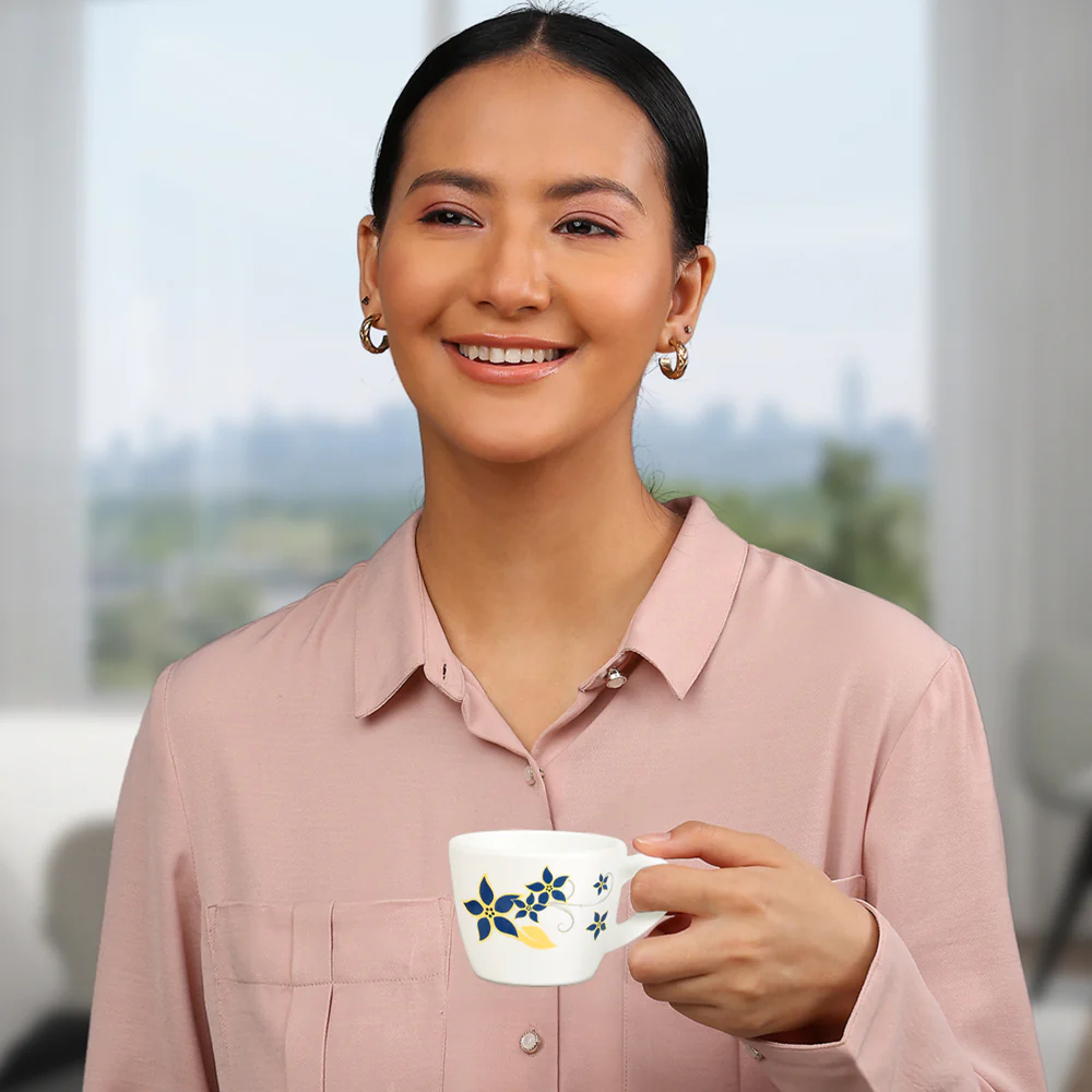 Larah Opalware Viva Cup Set - Image 6