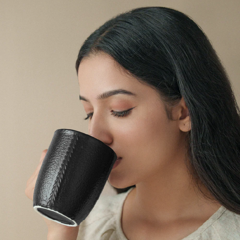 Elva Porcelia Mug, Coal - Image 4