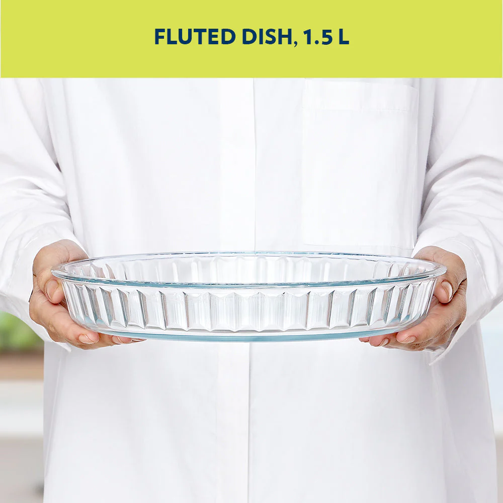 Fluted Baking Dish, 1.5L - Image 4